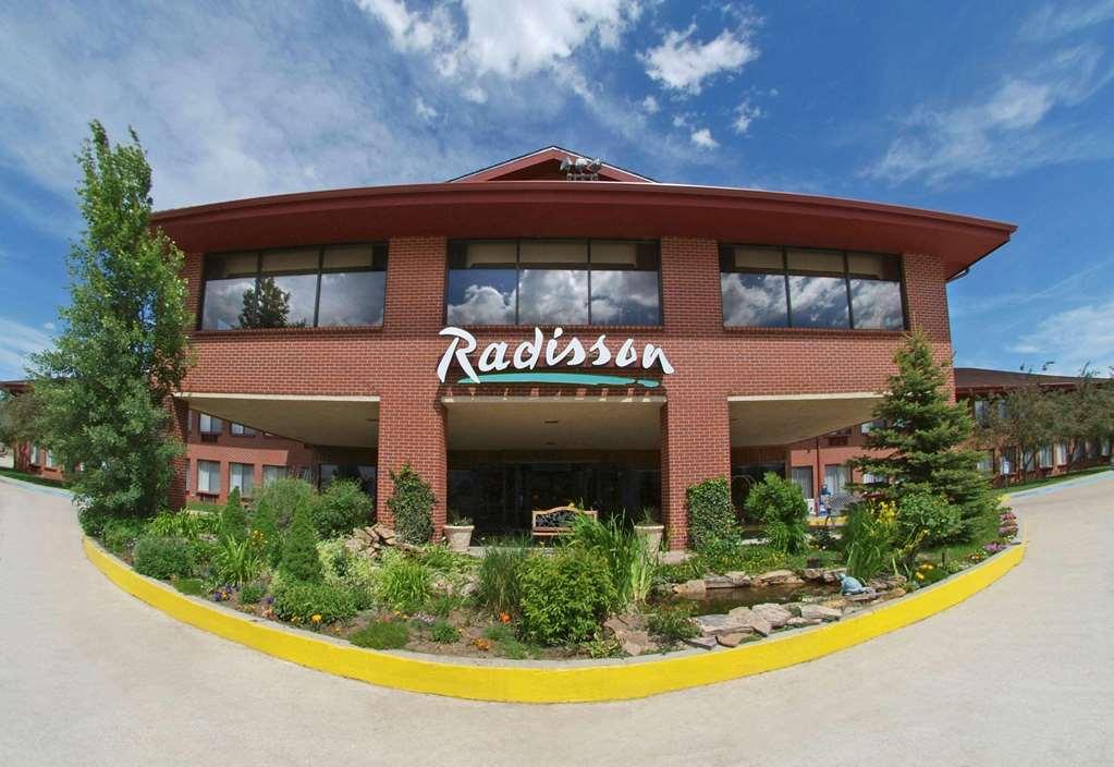 Radisson Hotel Colorado Springs Airport Экстерьер фото